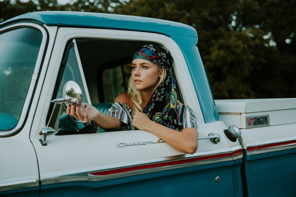 11 Signs You Are a Woman With a Gypsy Soul