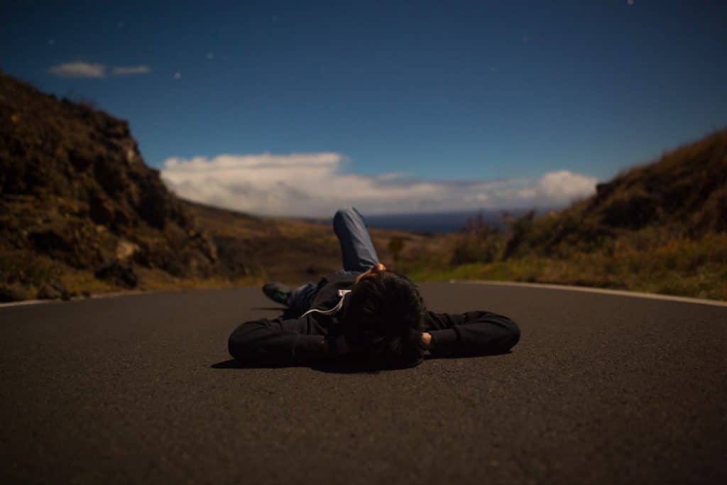 15 Signs He Is Fighting His Feelings For You