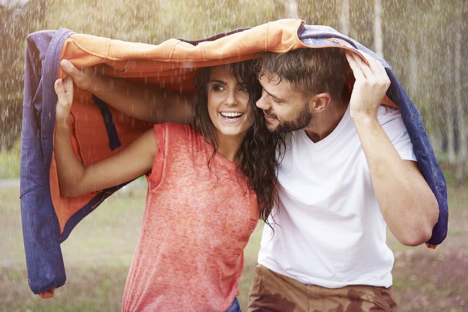 21 Foolproof Signs He Loves You Secretly 