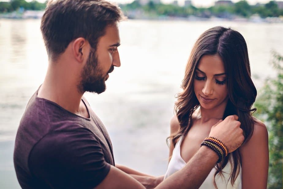 13 Signs Your Ex is Trying to Get Your Attention 3