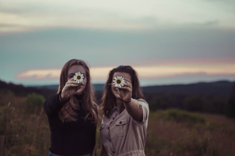 40+ Greatest Best Friend Paragraphs To Send To Your BFF