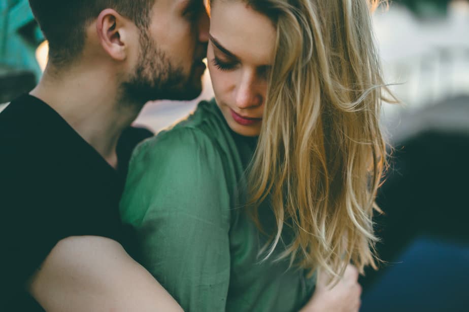 21 Signs Your Ex-Boyfriend Still Has Feelings For You