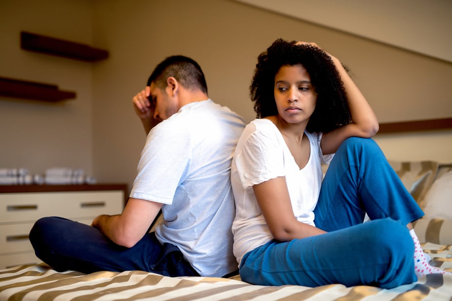 16 Undeniable Signs That He’s No Longer In Love With You