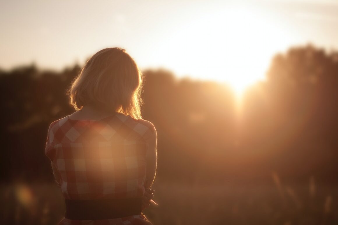 DONE! 7 Heartbreaking Signs You Are Just A Rebound