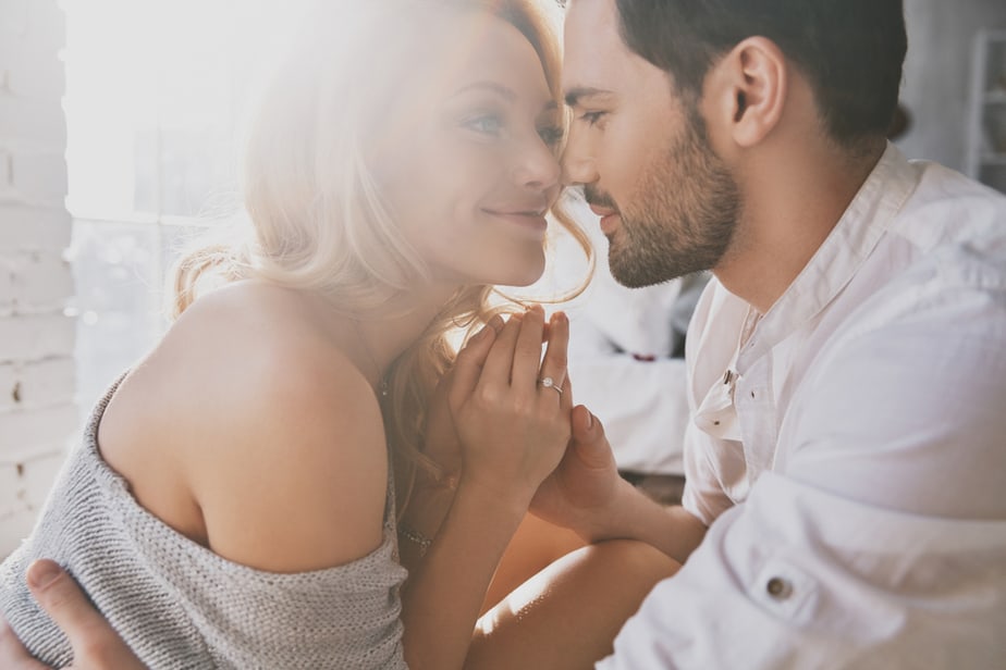 DONE! 10 Little Things That Will Make Her Go Crazy For You