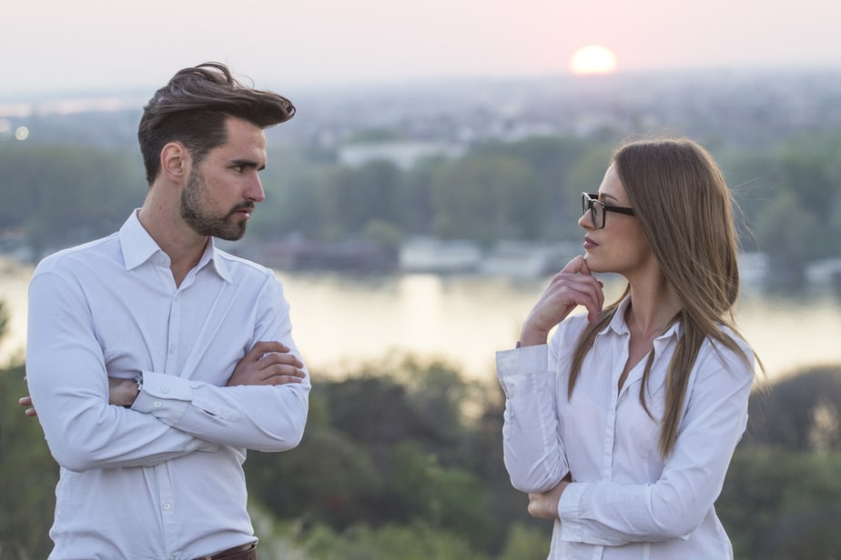 DONE! 7 Powerful Signs You Are Not Really Being Yourself When You're With Him
