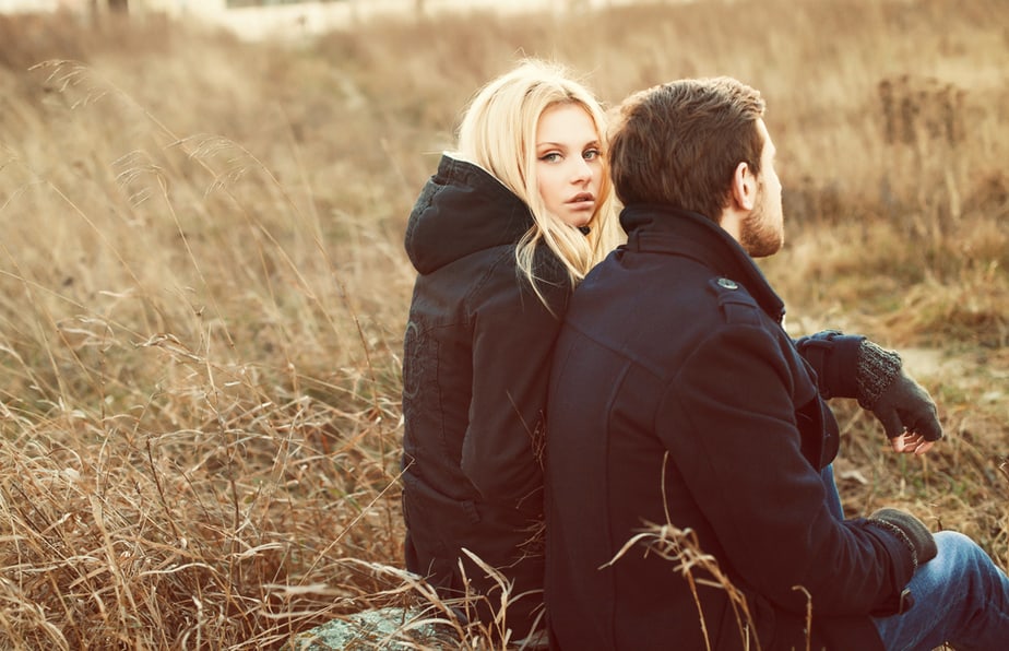 DONE! 8 Undeniable Signs He's Not Ready To Commit To You