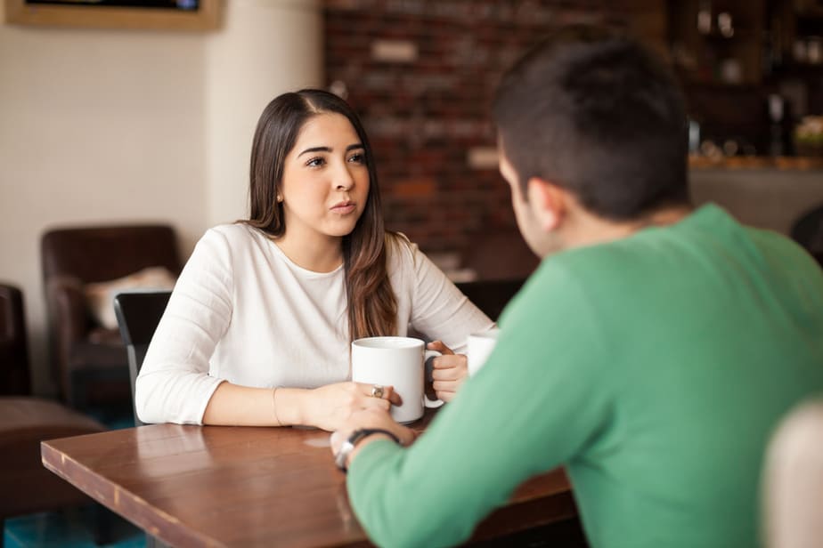 DONE! 9 Surefire Signs He's Lying To You Based On His Body Language