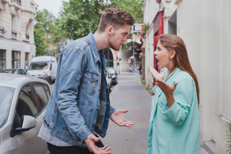 22 Signs A Woman Is Being Disrespectful To You And How To React