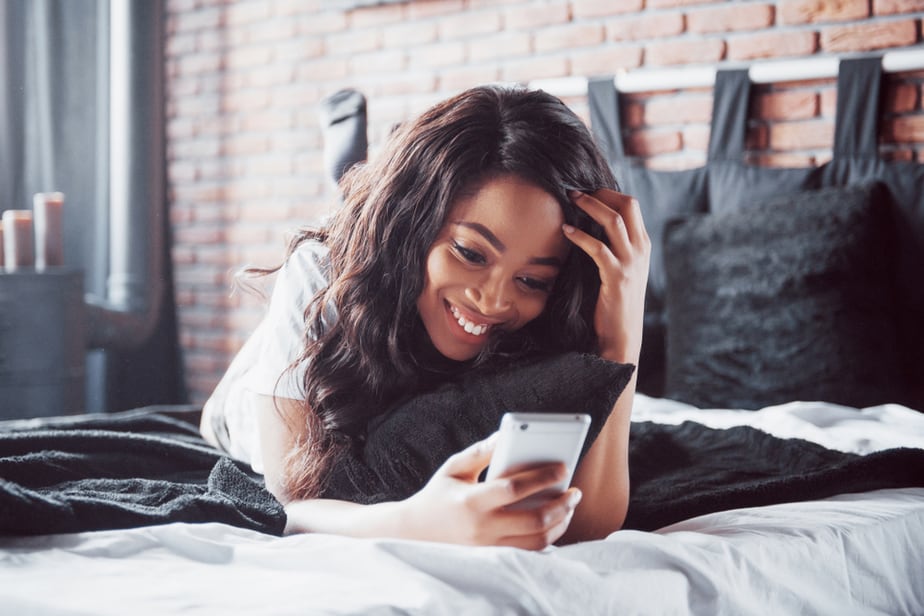 DONE! 50 Text Messages That Will Make Him Want You And Fall In Love With You Instantly