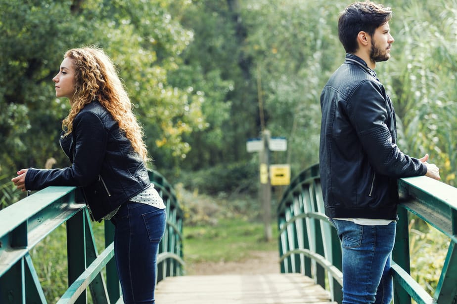 DONE Decoding A Man’s Behavior 6 Signs He’s Using You To Get Over A Heartache