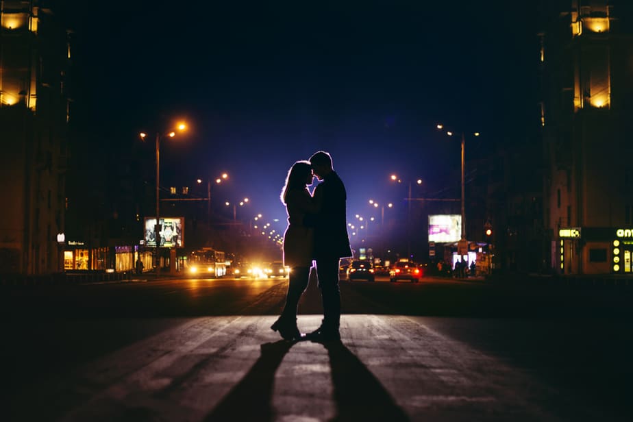 DONE! 10 Perfect Tips On How To Connect With An Emotionally Unavailable Man