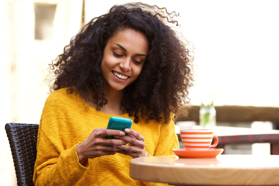 DONE! 7 Ways To Start A Conversation With A Guy Over Text And Keep It Going