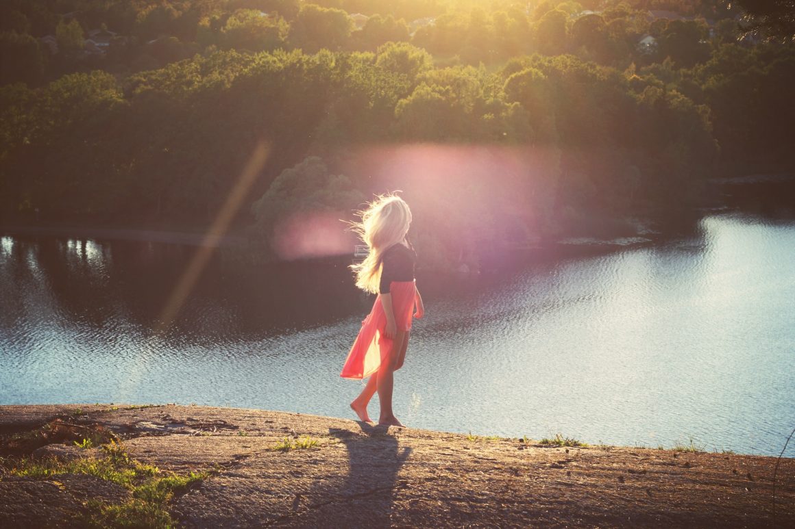 DONE! How To Let Go Of Someone You Love 11 Tips To Move Away From Pain