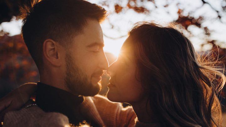 18 Revealing Signs She Wants A Serious Relationship With You