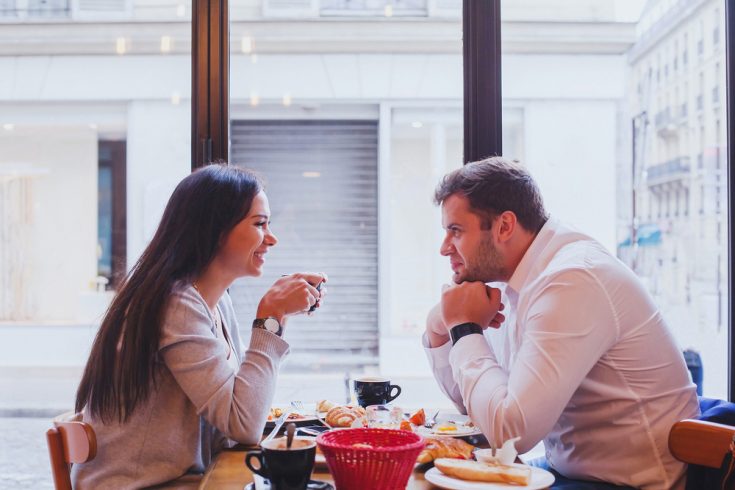 19 Unmistakable Body Language Signs He Secretly Likes You