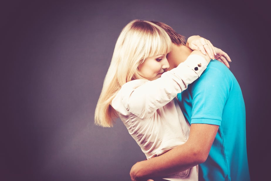 DONE - 23 Types Of Hugs And What They Mean