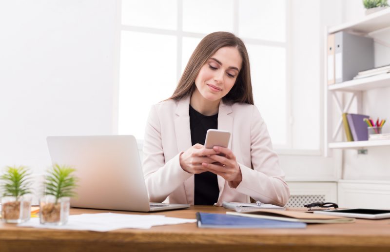 What Does It Mean When A Guy Sends You A Heart Emoji?