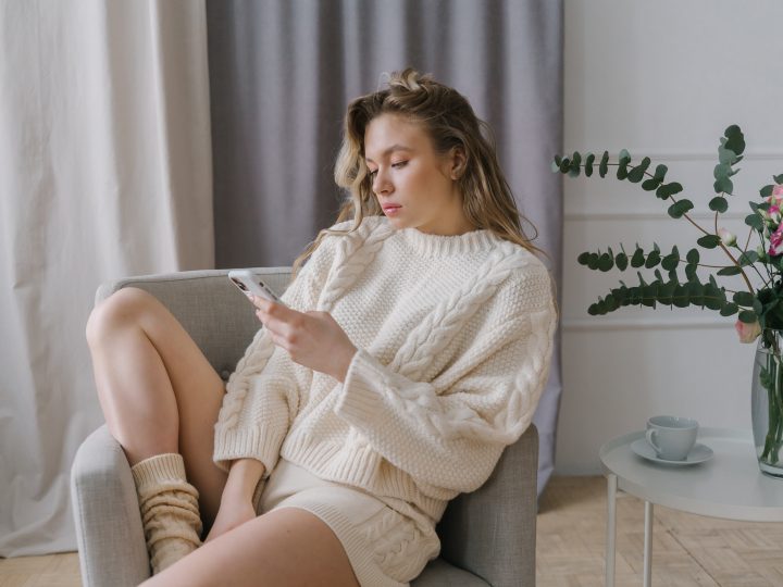 What Does It Mean When A Guy Sends You A Heart Emoji?