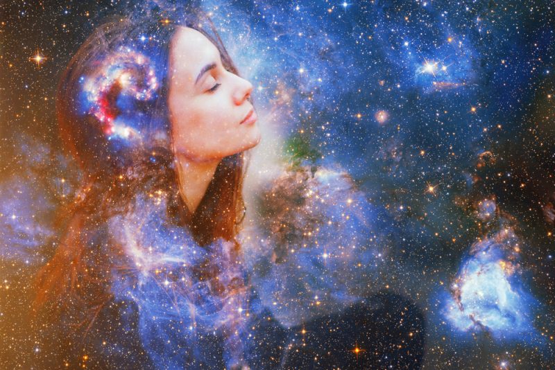 7 Undeniable Signs Of Twin Flame Telepathy And How You Can Use It