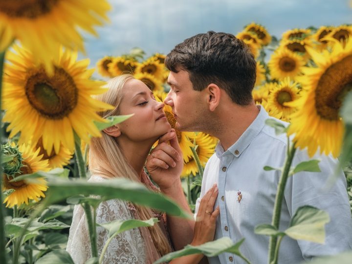 How Long Does Infatuation Last + 9 Signs Of Infatuation