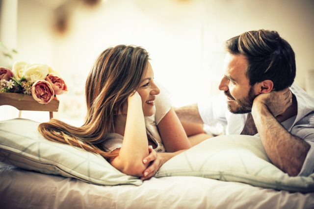 How Do You Know When A Guy Is Emotionally Attached? 15 Clear Signs