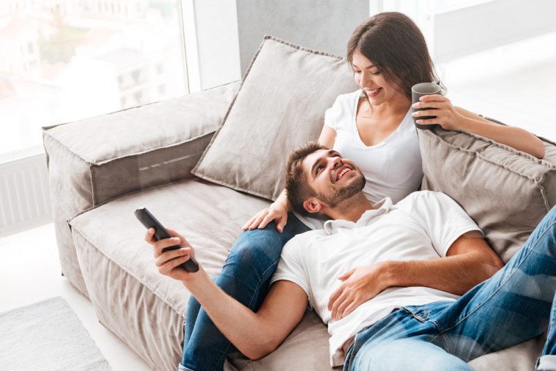 11 Tips On How To Deal With Your Boyfriend Moving Away