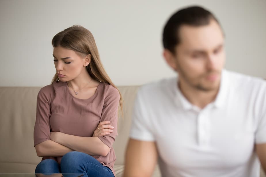 20 dolorosi segni che vostro marito non è innamorato di voi