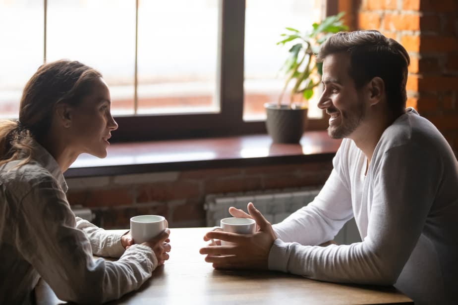 DONE! 5 Dating Behaviors That Reveal He's Just A Player