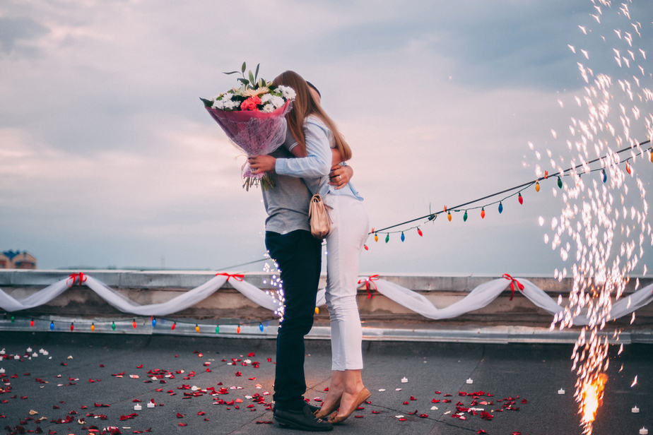  How To Get Him To Propose Without Being Too Pushy 11 Subtle Ways