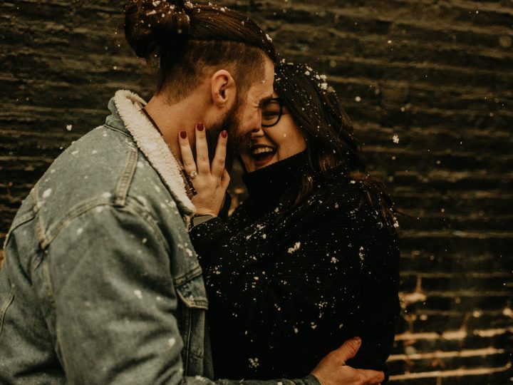 10 Must-Read Tips To Solve The &ldquo;Second Date Kiss&rdquo; Dilemma