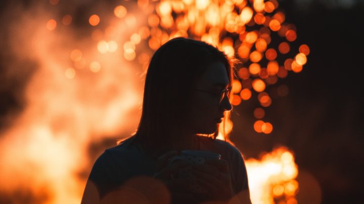 11 Undeniable Signs Your Twin Flame Is Coming Back Into Your Life