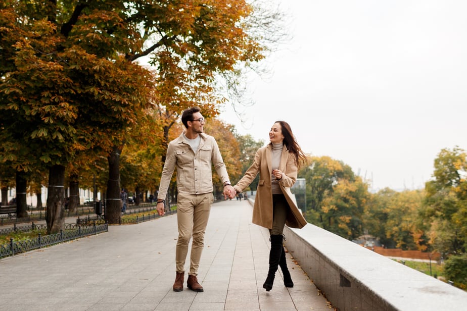 DONE! 22 Early Signs He's Falling For You And Wants You In His Life