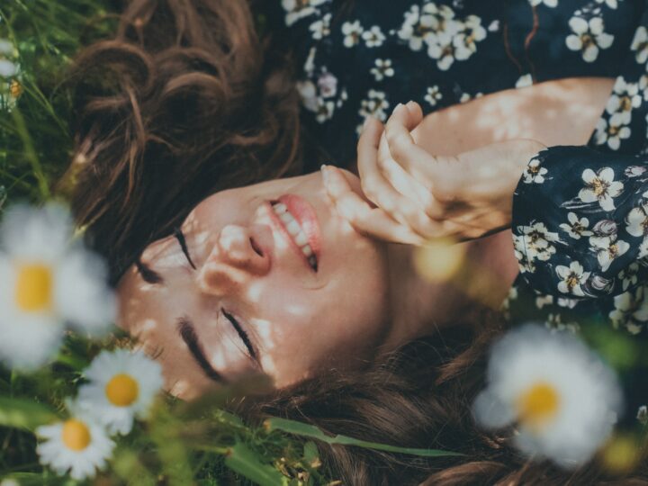 Here&rsquo;s What Makes A Woman Magnetic And Irresistible