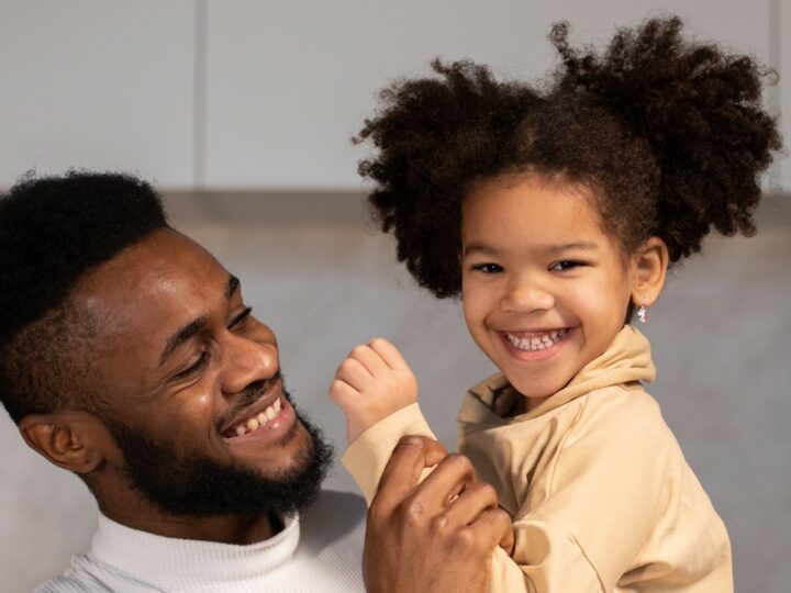 6 Clear-Cut Reasons To Never Date A Man With A Child