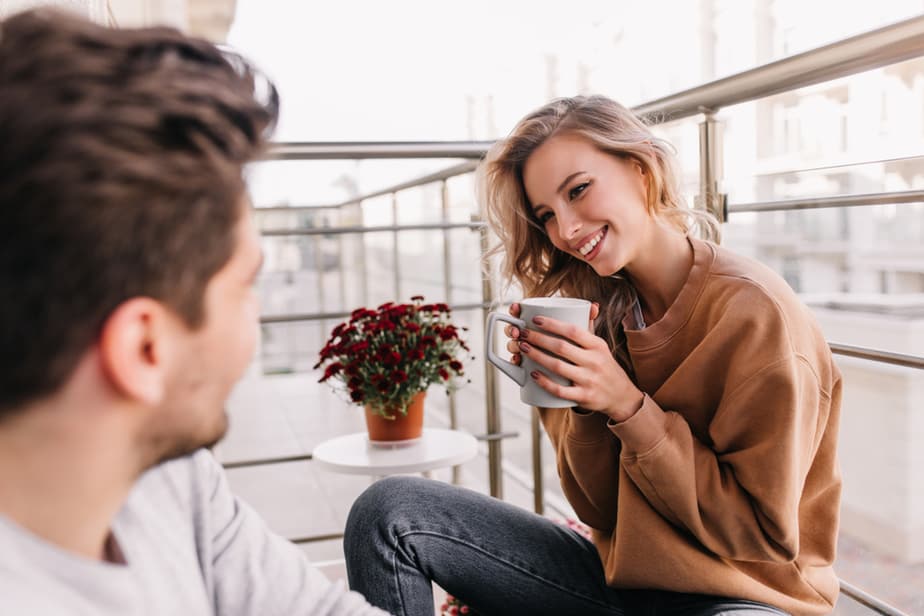 DONE! 8 Romantic Topics To Talk About With A Boyfriend And Questions To Ask
