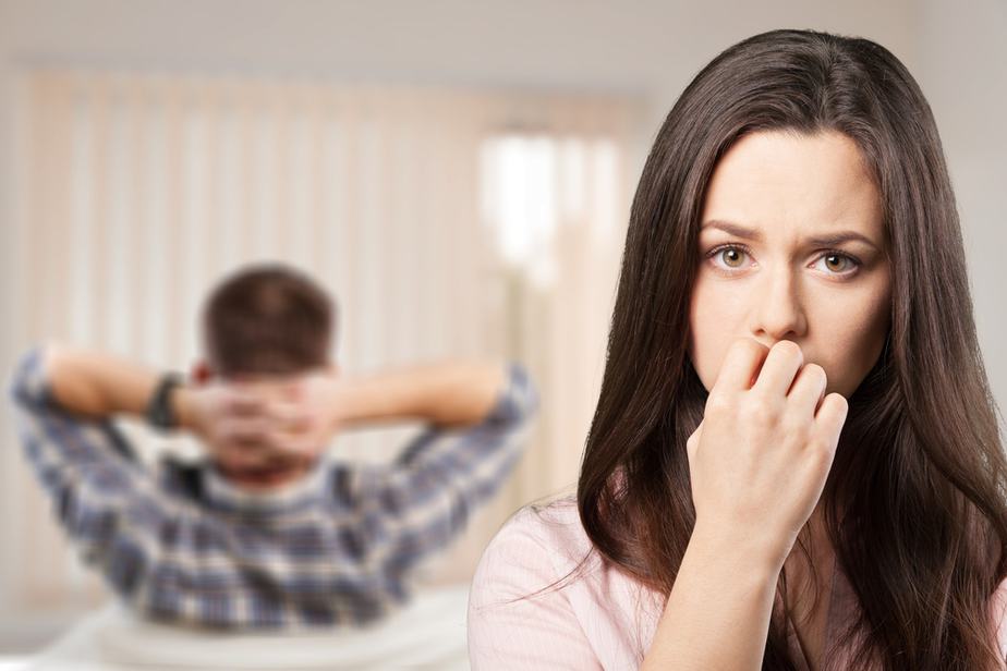 DONE! 7 Signs Your Boyfriend Is An Egomaniac That You Shouldn't Ignore