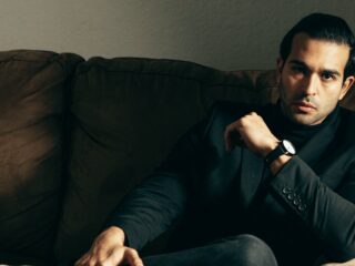 Early Signs Of A Controlling Man - 13 Red Flags To Look Out For