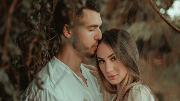 6 Signs Of Toxic Attachment That Prove You Don’t Love Him