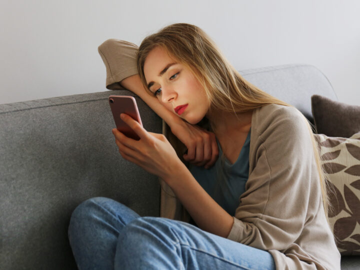 7 Possible Reasons Why You Haven&rsquo;t Heard From Him All Day