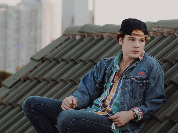 24 Signs Your Ex Is Miserable (And Still Cares)