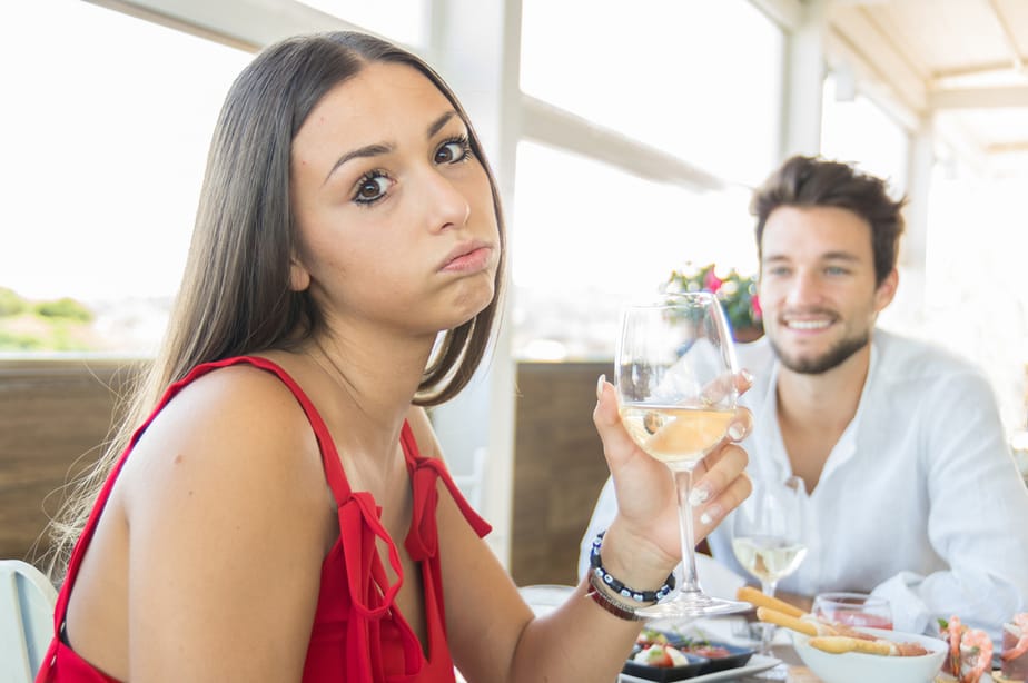 DONE! 6 Ways To Know That You're Dating A Potential Psychopath
