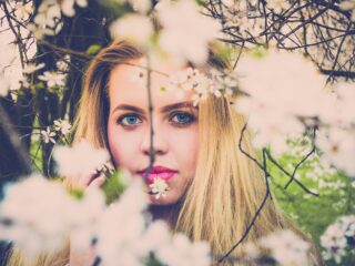 Psycho Girlfriend 10 Alarming Behaviors That Confirm Her Craziness