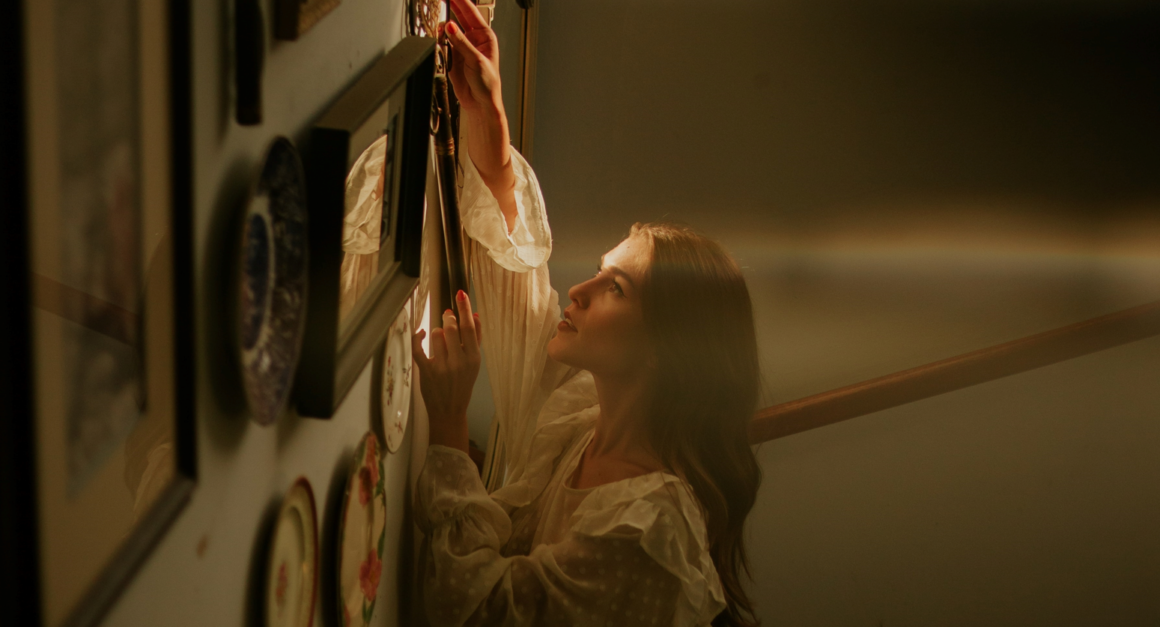 Why Do Exes Leave Their Stuff Behind