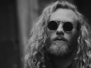 how does an Aquarius man test you