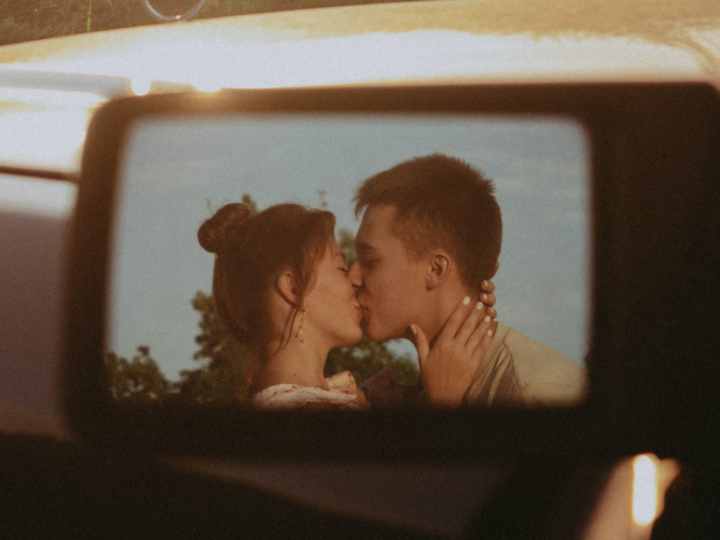 What A Leo Man Looks For In A Woman: 14 Sizzling-Hot Personality Traits