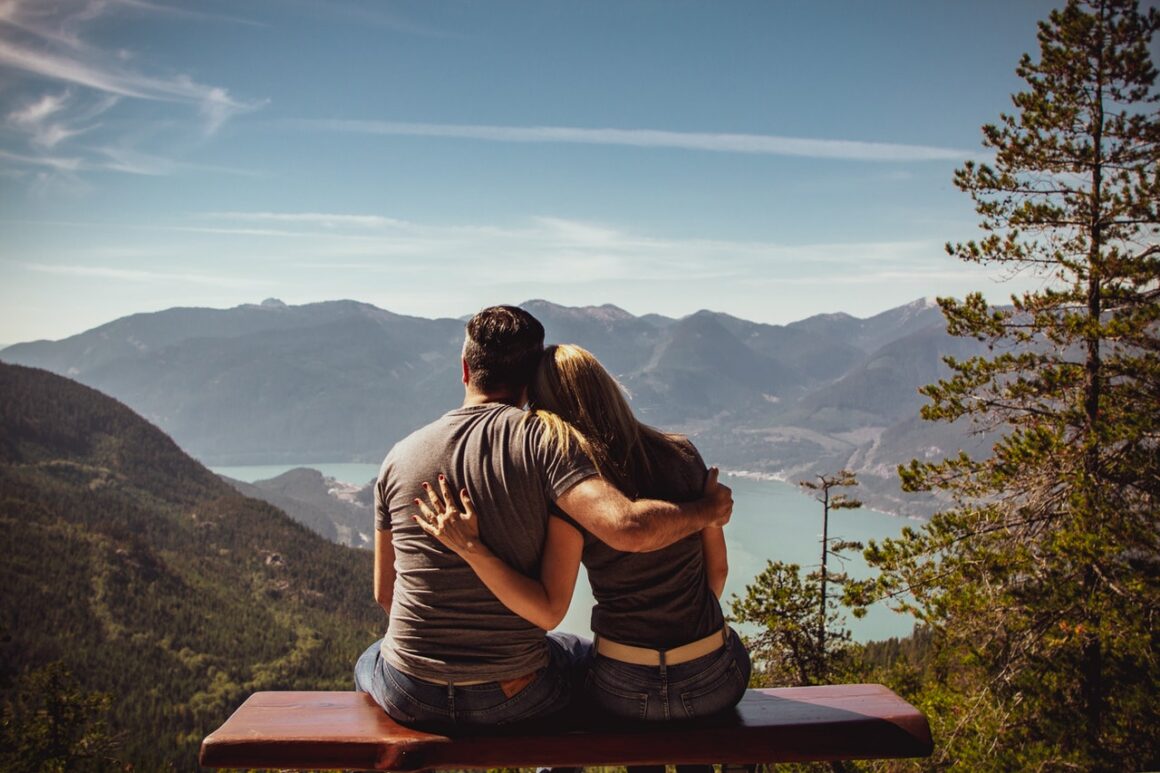 7 Signs You Are Meant to Be Together
