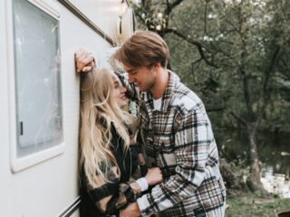 when a capricorn man kisses you