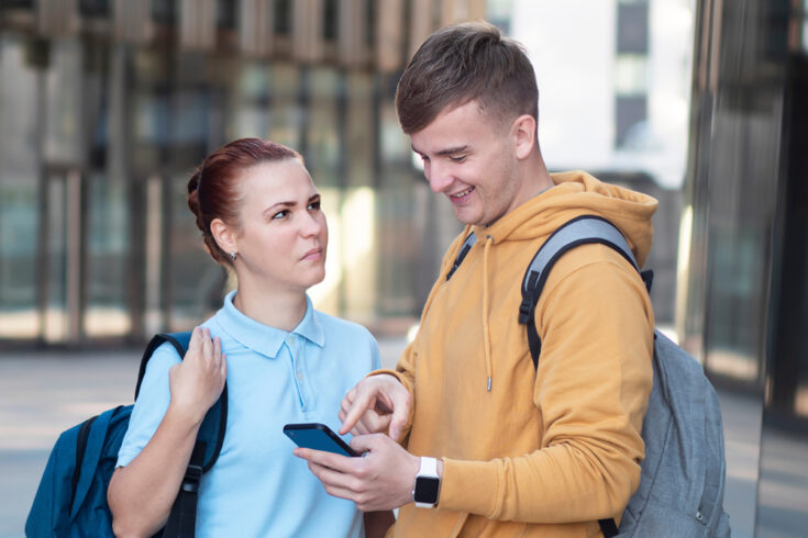 6 Signs Hes Texting Another Girl And Trying To Hide It 6862