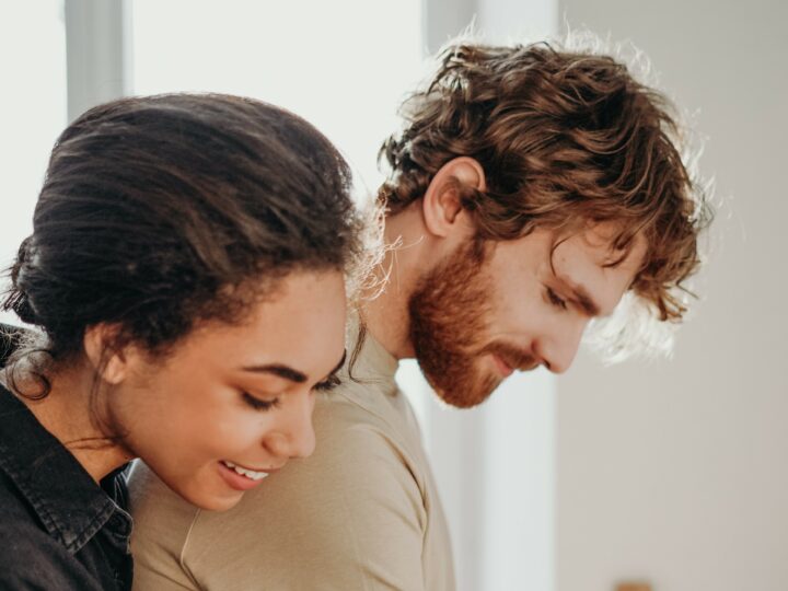 26 Obvious Signs She Is Developing Feelings For You